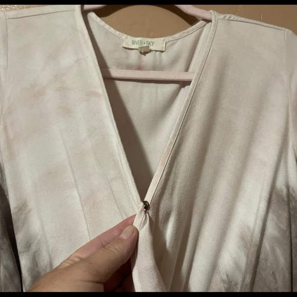 RIVER+SKY SIZE S romper w/pockets, 3/4 length bell sleeves, elastic waist w/tie - Picture 5 of 10